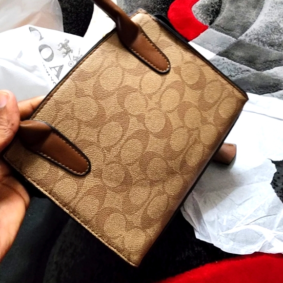 Coach Brown Handbag - Picture 2 of 2